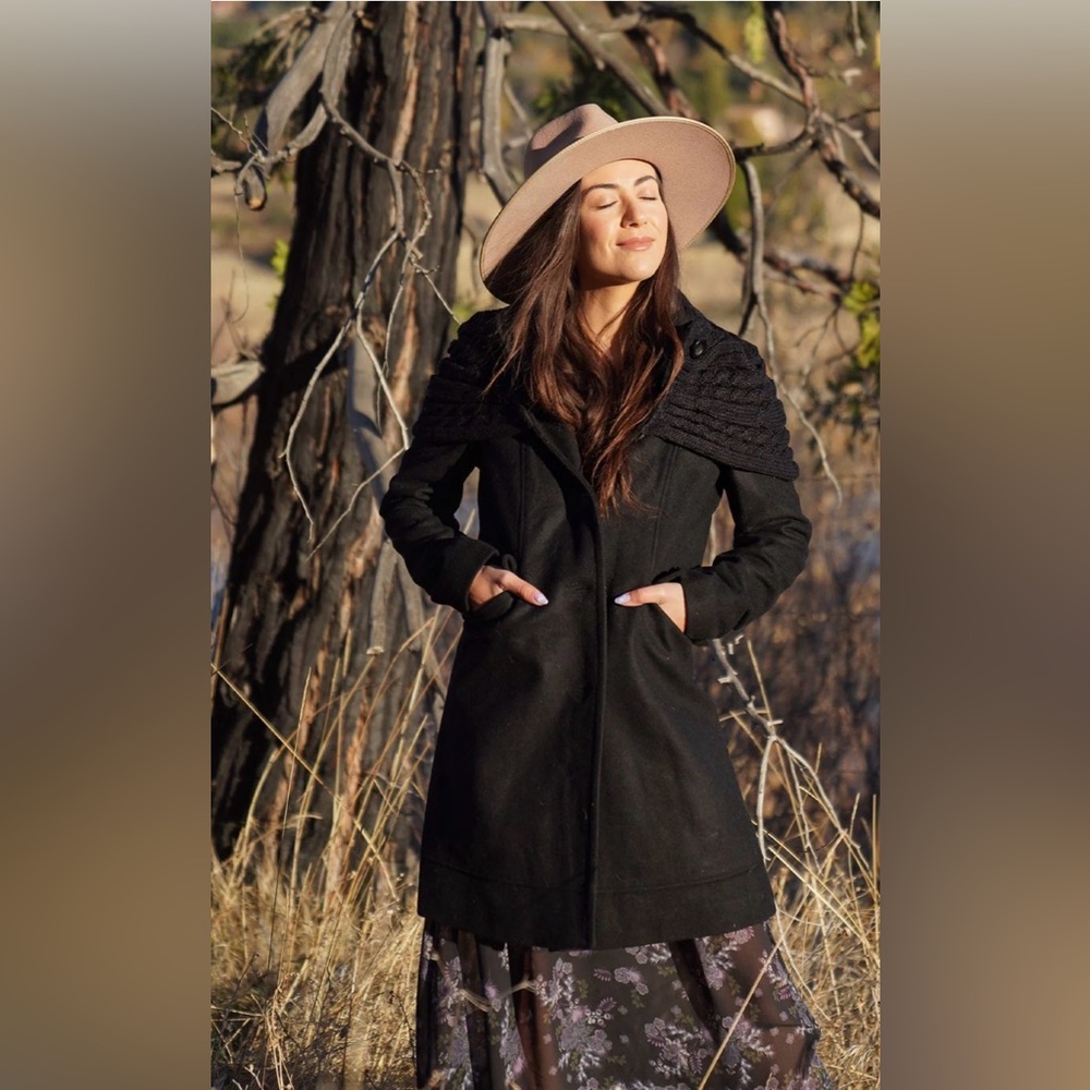 Lovestitch women’s size S black peacoat NWT